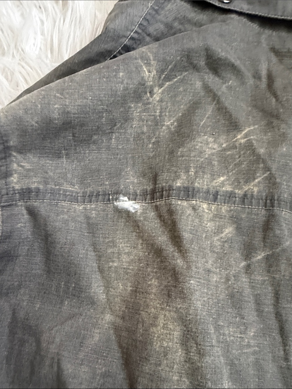 Burberry Men's Hooded Raincoat in Gray with Vintage Check Lining - Picture 7 of 8